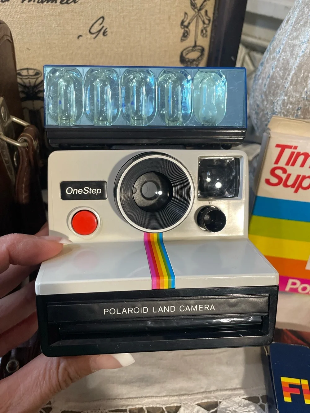 Vintage POLAROID Land camera instant photo white rainbow case film flash bar